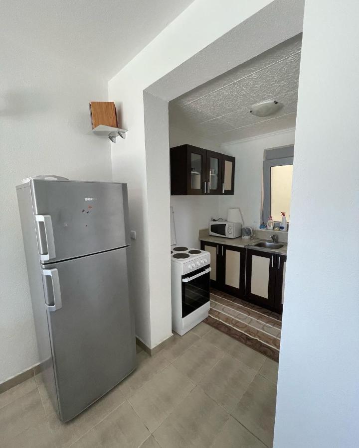 Apartman Ail 2 Ulcinj Exterior foto